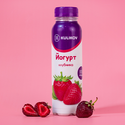 KULIKOV - Yogurt "Strawberry" 1,8%