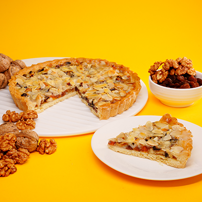 Tart with nuts and dried fruits (440 gr.)