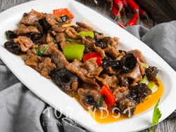 Beef with wood mushrooms 250 g.